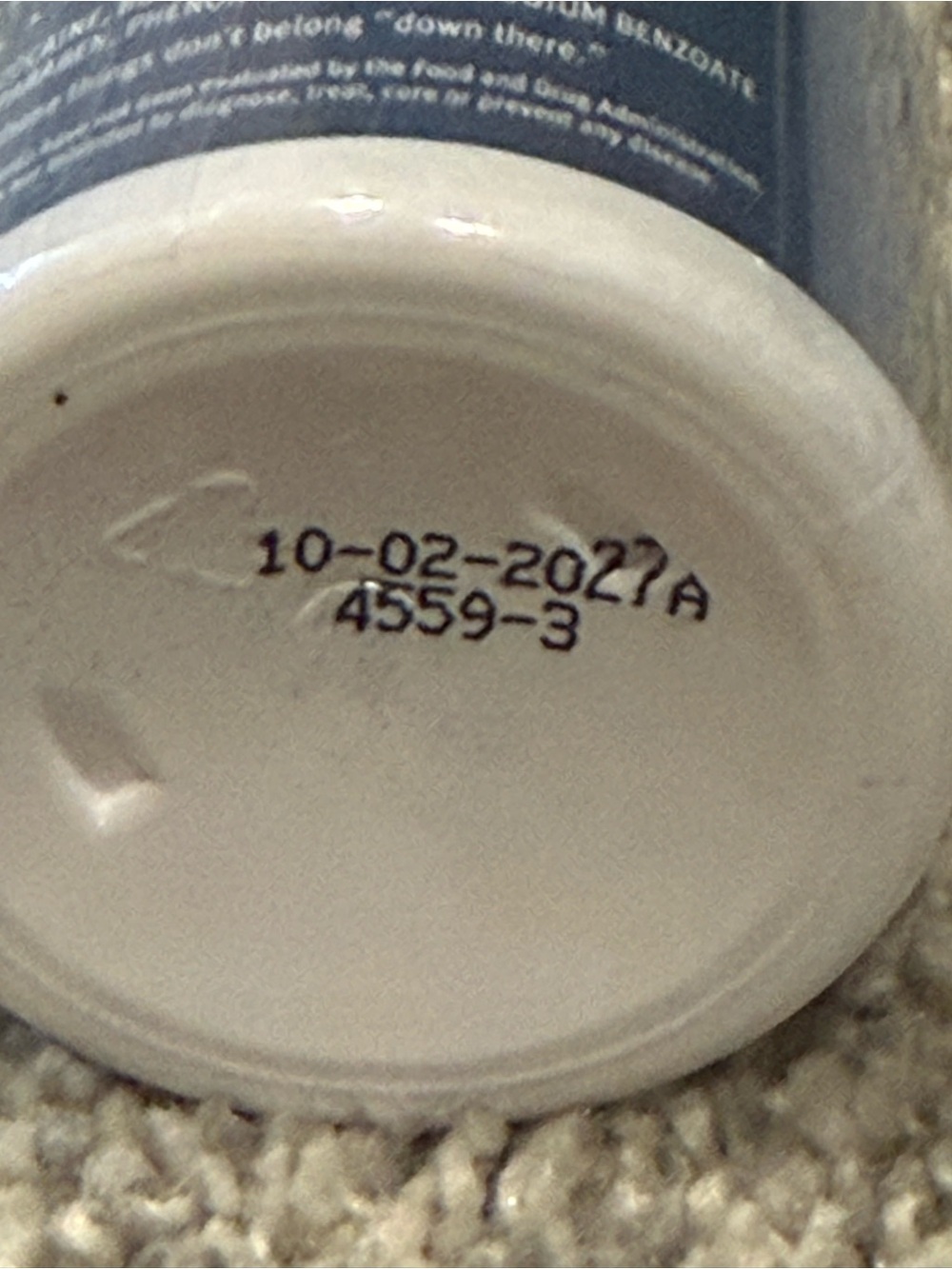 Earth Mama Perineal Spray - Picture 3 of 3